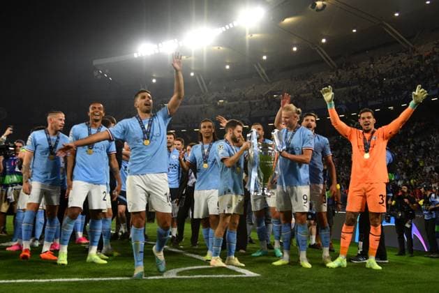 Foto Massimo Paolone LaPresse 10 Giugno 2023 - Istanbul, Turchia - calcio - Manchester City vs Inter - UEFA Champions League 2022 2023 - Finale - Stadio Olimpico Ataturk. Nella foto: Manchester City festeggia dopo la vittoria della UEFA Champions League 2022 2023 June 10, 2023 Istanbul, Turkey - sport, soccer - Manchester City vs Inter - UEFA Champions League 2022 2023 - Final - Ataturk Olympic Stadium. In the pic: Manchester City celebrtaes after winner winning the Champions  Copyright: xMassimoxPaolone LaPressex