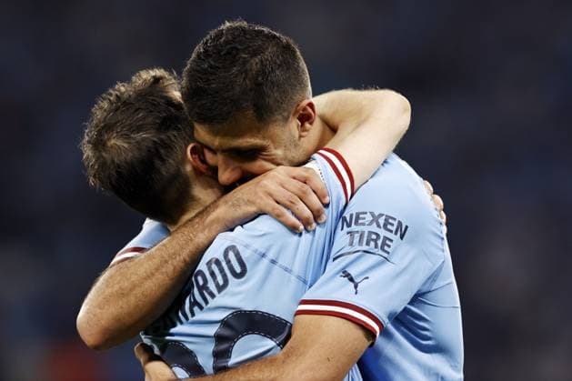 ISTANBUL - Bernardo Silva of Manchester City FC, Rodri of Manchester City FC celebrate the 1-0 victory after the UEFA Champions League Final between Manchester City FC and FC Inter Milan at Ataturk Olympic Stadium on June 10, 2023 in Istanbul, Turkey. AP Dutch Height MAURICE OF STONE UEFA Champions League final 2022 2023 xVIxANPxSportx xMauricexvanxSteenxIVx 471330130 originalFilename: 471330130.jpg
