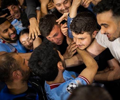 Istanbul, Turkey. 10th Jun 2023. Fans feiern Ilkay Gündogan (City) Manchester City - Inter Mailand UEFA Champions League Final 10.06.2023