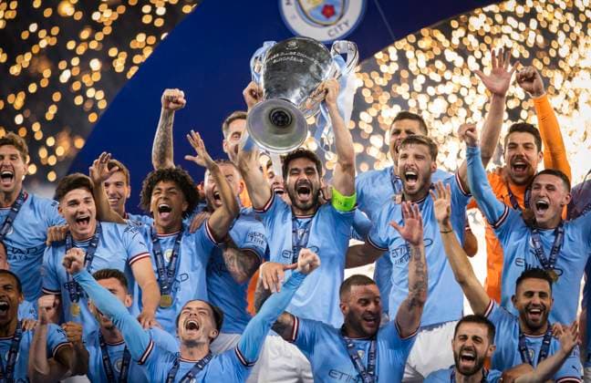 Sport Bilder des Tages Istanbul, Turkey. 10th Jun 2023. Ilkay Gündogan (City) mit Pokal, Jack Grealish (City), Kyle Walker (City), Julian Alvarez (City), Ruben Dias (City), Phil Foden (City) Manchester City - Inter Mailand UEFA Champions League Final 10.06.2023