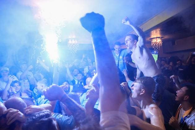 June 10, 2023, Istanbul, Istanbul, Turkey: Manchester City fans react as they watch the match in a bar in Taksim during the UEFA Champions League 2022 23 final match between FC Internazionale and Manchester City FC at Atatuerk Olympic Stadium Istanbul Turkey - ZUMAa215 0259461087st Copyright: xShadyxAlassarx