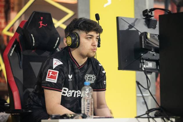 Grand Final der Virtual Bundesliga 2023 Mustafa Emre Cancal (Fokus Musti, Bayer 04 Leverkusen) Grand Final der Virtual Bundesliga 2023, Koeln, Strassenkickerbase, 10.06.2023