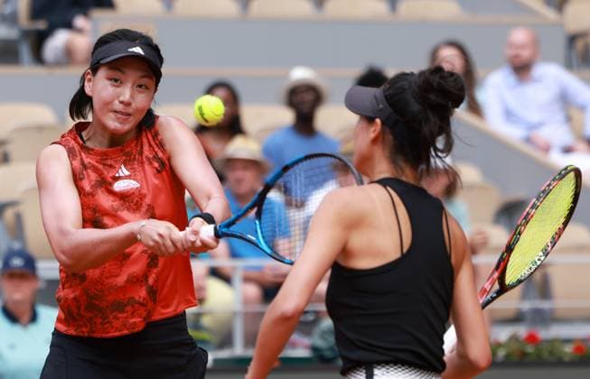 (230611) -- PARIS, June 11, 2023 -- Wang Xinyu (L) of China Hsieh Su-Wei of Chinese Taipei compete during the women s doubles final against Leylah Fernandez of Canada Taylor Townsend of the United States at the French Open tennis tournament at Roland Garros in Paris, France, June 11, 2023. ) (SP)FRANCE-PARIS-TENNIS-ROLAND GARROS-FRENCH OPEN-WOMEN S DOUBLES GaoxJing 