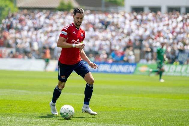 Josef Welzmueller 5 (SpVgg Unterhaching), SpVgg Unterhaching vs. FC Energie Cottbus, Fussball, Relegationsspiel, 11.06.2023 Unterhaching Bayern Deutschland *** Josef Welzmueller 5 SpVgg Unterhaching , SpVgg Unterhaching vs FC Energie Cottbus, football, relegation match, 11 06 2023 Unterhaching Bayern Germany Copyright: xkolbert-press UlrichxGamelx