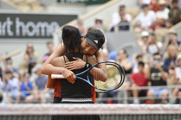 Tennis : Roland Garros 2023 - France - Wang Xinyu Su wei Hsieh gagnent le double dames Tennis : Roland Garros 2023 - France - 11 06 23 ChrysleneCaillaud Panoramic 