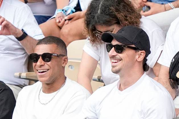 French Open, Roland Garros finale: Casper Ruud - Novak Djokovic Paris, Frankrike 20230611. Kylian Mbapp? og Zlatan Ibrahimovi?? (t.h.) pa tribunen under finalen i tennis i Roland-Garros-turneringen mellom Casper Ruud og Novak Djokovic fra Serbia. Foto: Beate Oma Dahle NTB Paris Frankrike EDITORIAL USE ONLY. RESTRICTED USE FOR BETTING COMPANIES Ref:_SPO_BNC_9IRTL2oGG4.jpg  Copyright: xBeatexOmaxDahlex xNTBx
