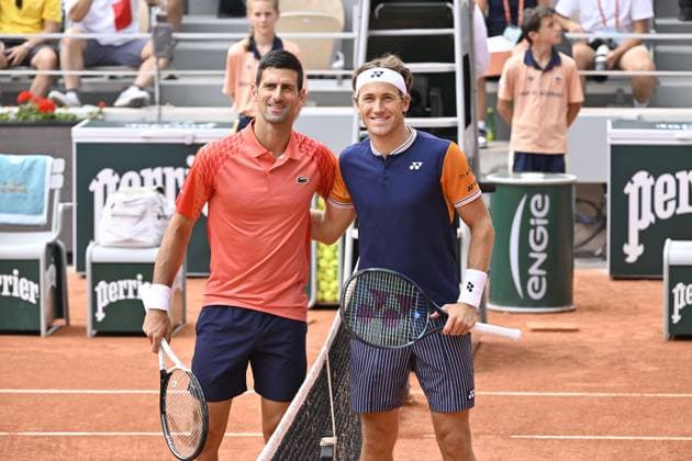 Tennis : Roland Garros 2023 - France - Finale du simple messieurs - Novak Djokovic Serbie Casper Ruud Norvege Tennis : Roland Garros 2023 - France - 11 06 23 ChrysleneCaillaud Panoramic 