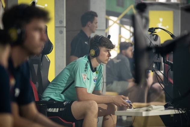 Grand Final der Virtual Bundesliga 2023 Jonas Wirth (Jonny, SC Paderborn 07) Grand Final der Virtual Bundesliga 2023, Koeln, Strassenkickerbase, 10.06.2023