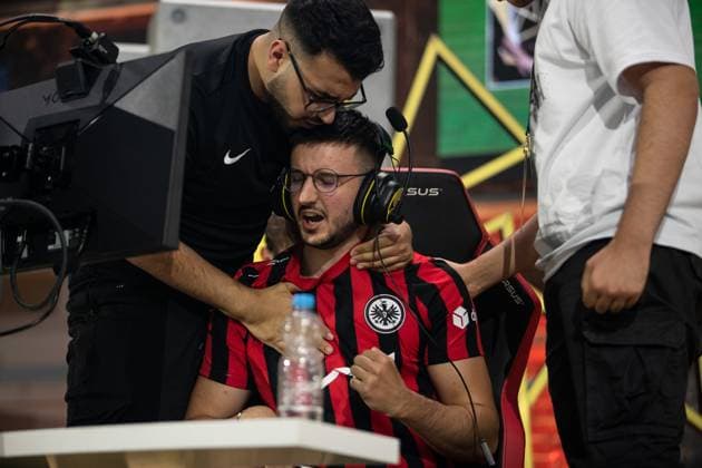 Grand Final der Virtual Bundesliga 2023 Antonio Radelja (AntonioRadelja, Eintracht Franfurt) Grand Final der Virtual Bundesliga 2023, Koeln, Strassenkickerbase, 10.06.2023