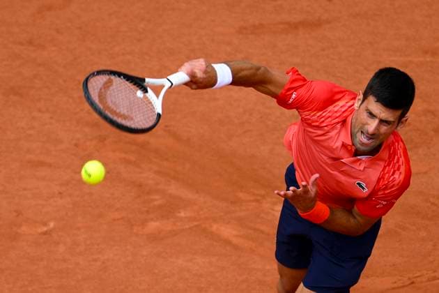 Novak Djokovic (Srb) TENNIS : Roland Garros 2023 - Finale Messieurs - Paris - 11 06 2023 JBAutissier Panoramic 