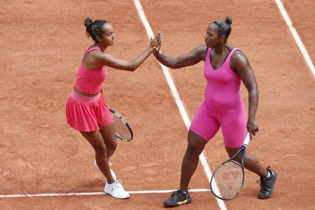 Su Wei Hsieh - Xinyu Wang Vs Leylah Fernandez - Taylor Townsend - Finale Double Dames TENNIS : Roland-Garros 2023 - Paris - 11 06 2023 MichaelBaucher Panoramic 