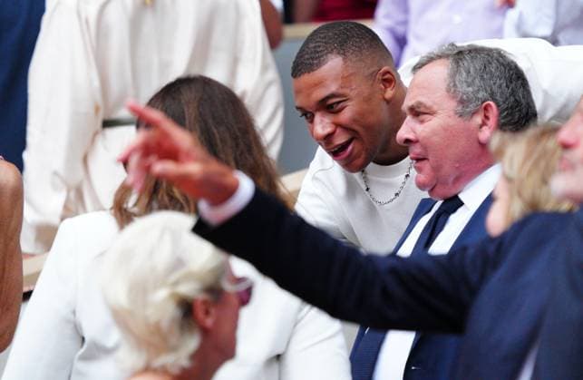 Mandatory Credit: Photo by Javier Garcia Shutterstock (13949284ad) Kylian MBappe in the President s Box French Open Tennis, Day 15, Roland Garros, Paris, France - 11 June 2023 French Open Tennis, Day 15, Roland Garros, Paris, France - 11 June 2023  Copyright: xJavierxGarcia Shutterstockx 13949284ad