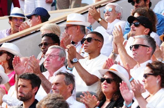 Mandatory Credit: Photo by Javier Garcia Shutterstock (13949284cd) Kylian Mbappe and Zlatan Ibrahimovich French Open Tennis, Day 15, Roland Garros, Paris, France - 11 June 2023 French Open Tennis, Day 15, Roland Garros, Paris, France - 11 June 2023  Copyright: xJavierxGarcia Shutterstockx 13949284cd