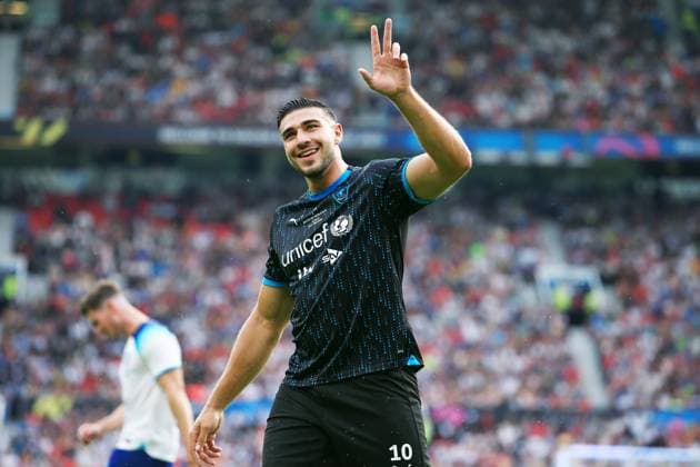 Sport Bilder des Tages Mandatory Credit: Photo by Matt West Shutterstock (13949253w) Tommy Fury of Soccer Aid World XI England XI v World XI, Soccer Aid for Unicef 2023, Football, Old Trafford, Manchester, UK - 11 Jun 2023 EDITORIAL USE ONLY No use with unauthorised audio, video, data, fixture lists, club league logos or live services. Online in-match use limited to 120 images, no video emulation. No use in betting, games or single club league player publications. England XI v World XI, Soccer Aid for Unicef 2023, Football, Old Trafford, Manchester, UK - 11 Jun 2023 EDITORIAL USE ONLY No use with unauthorised audio, video, data, fixture lists, club league logos or live services. Online in-match use limited to 120 images, no video emulation. No use in betting, games or single club league player publications.  Copyright: xMattxWest Shutterstockx 13949253w