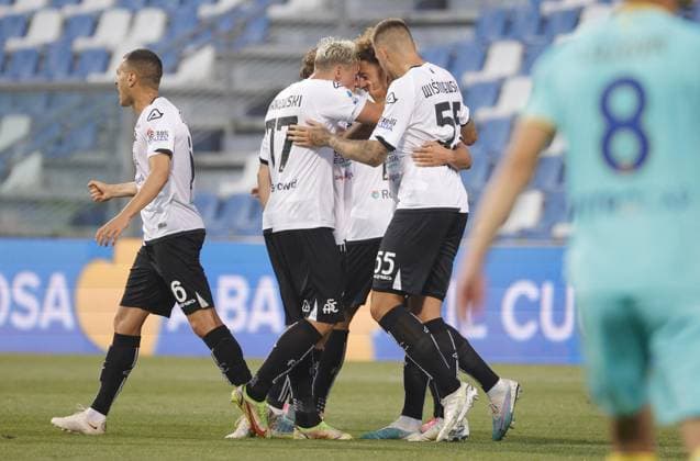 June 11, 2023, REGGIO EMILIA: Spezia™s players jubilate after Ethan Ampadu scored a goal during the playout Italian Serie A soccer match Spezia Calcio vs Hellas Verona at Mapei Stadium - CittÃ del Tricolore stadium in Reggio Emilia, Italy, 11 June 2023..ANSA EMANUELE PENNACCHIO Soccer: Serie A; Spezia Calcio vs Hellas Verona  - ZUMAa110 20230611_zaf_a110_064 Copyright: xEmanuelexPennacchiox