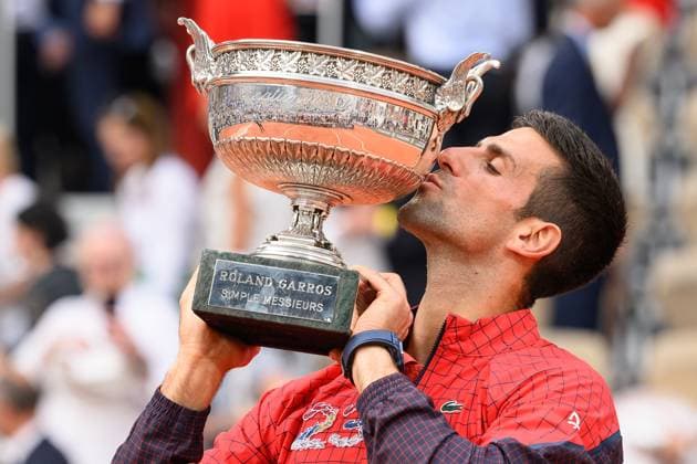 Novak Djokovic Wins Final Of French Open Novak Djokovic of Serbia celebrates as he kisses the trophy after winning his Men s Singles Final match against Casper Ruud during of the 2021 French Open at Roland Garros on June 11, 2023 in Paris, France. Photo by Laurent Zabulon ABACAPRESS.COM Paris France  Copyright: xZabulonxLaurent ABACAx 856639_039 ZabulonxLaurent ABACAx 856639_039