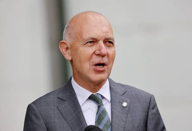 Bernd Neuendorf, Präsident Deutscher Fußball-Bund, Deutschland, Berlin, Bundeskanzleramt, Bildtermin von Bundeskanzler Scholz und Bundesministerin Faeser mit Vertretern des DFB anlässlich der Fußball-EM 2024 in Deutschland