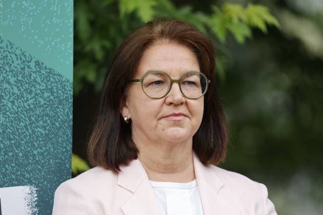 Heike Ullrich, Generalsekretärin des Deutschen Fußball-Bundes (DFB), Deutschland, Berlin, Bundeskanzleramt, Bildtermin von Bundeskanzler Scholz und Bundesministerin Faeser mit Vertretern des DFB anlässlich der Fußball-EM 2024 in Deutschland