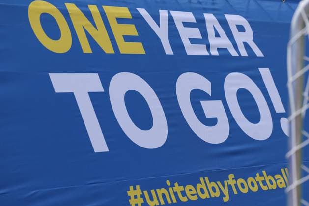Frankfurt am Main, am 14. Juni 2923 Pressetermin UEFA EURO, EM, Europameisterschaft,Fussball 2024 One Year To Go Hauptwache an der Katharinenkirche in Frankfurt am Main v.l., Logo One Year To Go Copyright: JoaquimxFerreira