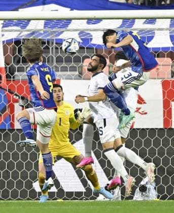 Football: Japan-El Salvador friendly Japan s Shogo Taniguchi (top, R) opens the scoring with a header in the first half of an international football friendly against El Salvador on June 15, 2023, at Toyota Stadium in Toyota in Aichi Prefecture, central Japan.  A14AA0001586641P 