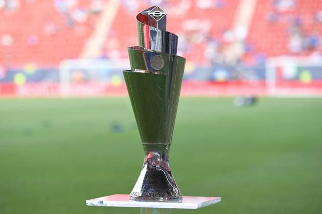 Fußball UEFA Nations League Halbfinale Spanien - Italien am 15.06.2023 in De Grolsch Veste in Enschede Der UEFA Nations League Pokal