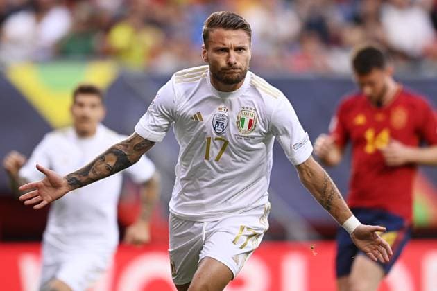 Sport Themen der Woche KW24 Sport Bilder des Tages Foto Fabio Ferrari LaPresse 15 Giugno 2023 - Enschede, Paesi Bassi - calcio - Spagna v Italia - Uefa Nations League - Semi-finale - FC Twente Stadion-Enschede. Nella foto: esultanza Ciro Immobile (Italy) dopo il gol 1-1 June 15, 2023 Enschede, Netherland - sport, calcio - Spain v Italy - Uefa Nations League - Semi-finale - FC Twente Stadion-Enschede. In the pic: Ciro Immobile (Italy) celebrates after goal 1-1  Copyright: xFabioxFerrari LaPresse FerrariFax