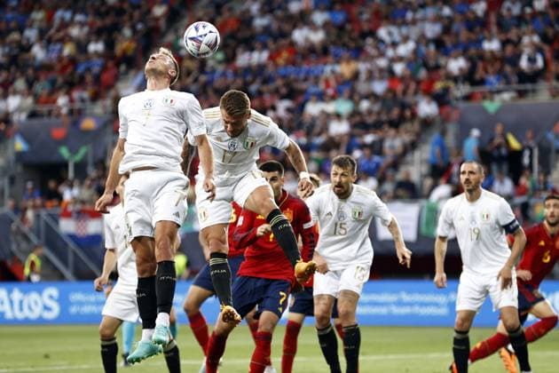ENSCHEDE - (lr) Davide Frattesi of Italy, Ciro Immobile of Italy, Alvaro Morata of Spain, Francesco Acerbi of Italy, Leonardo Bonucci of Italy during the UEFA Nations League semi-final match between Spain and Italy at Stadion De Grolsch Veste on June 15, 2023 in Enschede, the Netherlands. ANP MAURICE VAN STONE UEFA Nations League - Semi Final 2023 xVIxANPxSportx xxANPxIVx 471693467 originalFilename: 471693467.jpg