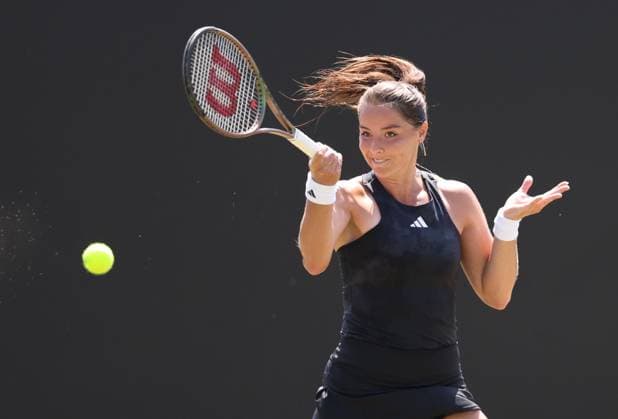 Mandatory Credit: Photo by Ryan Browne Shutterstock (13961298o) Jodie Burrage of Great Britain during her quarter-final match against Magdalena Frech of Poland. Rothesay Open, Day Five, Tennis, Nottingham Tennis Centre, Nottingham, UK - 16 Jun 2023 Rothesay Open, Day Five, Tennis, Nottingham Tennis Centre, Nottingham, UK - 16 Jun 2023 Copyright: xRyanxBrowne Shutterstockx 13961298o