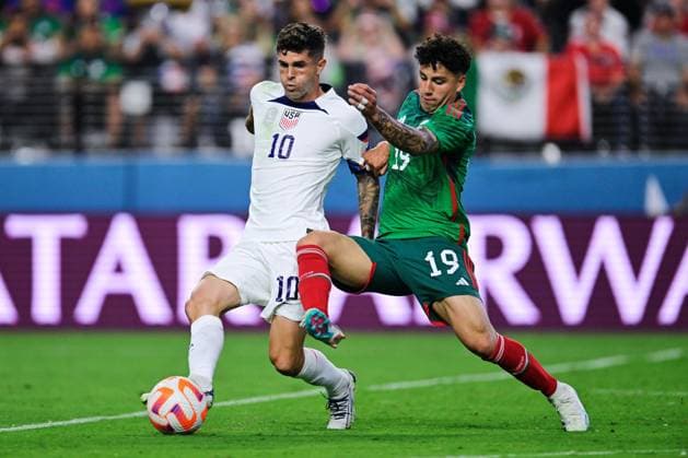 RECORD DATE NOT STATED CONCACAF NATIONS LEAGUE 2022-2023 United States vs Mexico SF (L-R), Christian Pulisic of USA and Jorge Sanchez of Mexico during the game United States (USA) vs Mexico (Mexican national team, Nationalteam , corresponding to Semifinals of Final Four of the CONCACAF Nations League 2022-2023, at Allegiant Stadium, on June 15, 2023. <br><br> (I-D), Christian Pulisic de USA y Jorge Sanchez de Mexico durante el partido Estados Unidos (EUA) vs Mexico (Seleccion Mexicana), correspondiente a Semifinales del Final Four de la Liga de Naciones CONCACAF 2022-2023, en el Allegiant Stadium, el 15 de junio de 2023. LAS VEGAS NEVADA ESTADOS UNIDOS Copyright: xJorgexMartinezx 20230615213255_CNL_23_SF_USA_MEX_PULISIC147