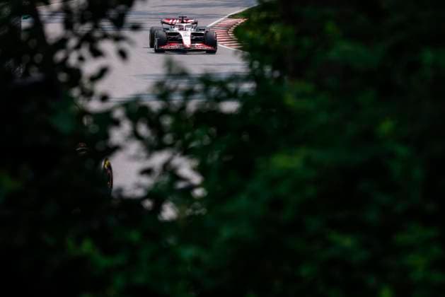 20 MAGNUSSEN Kevin (den), Haas F1 Team VF-23 Ferrari, action during the Formula 1 Pirelli Grand Prix du Canada, 8th round of the 2023 Formula One World Championship, WM, Weltmeisterschaft from June 16 to 18, 2023 on the Circuit Gilles Villeneuve, in MontrÃ al, Canada - F1 - CANADIAN GRAND PRIX 2023 DPPI Panoramic  00123020__R5_9894