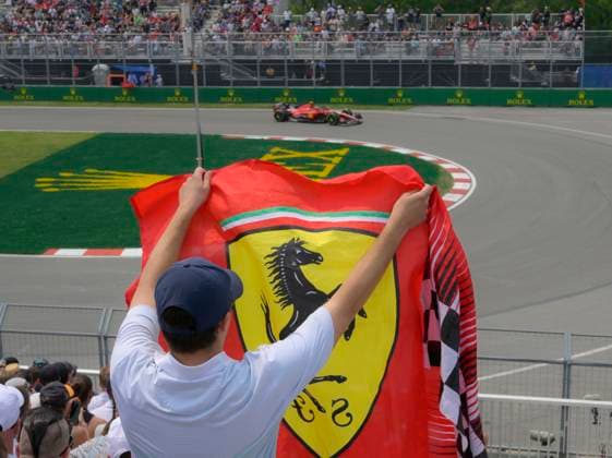 June 16, 2023, MONTREAL, PQ, Canada: A man holds a Scuderia Ferrari flag during the first practice session, at the Formula One Grand Prix, in Montreal, Friday, June 16, 2023. Canada News - June 16, 2023 - ZUMAc35_ 0260271749st Copyright: xJacquesxBoissinotx
