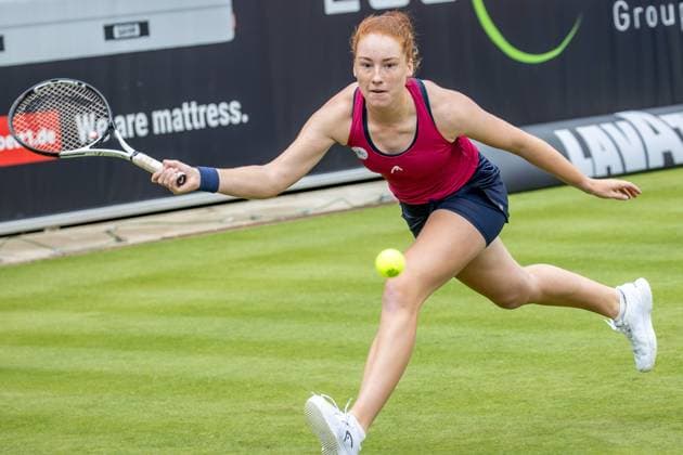 Berlin, 17.06.23, Tennis: Grass Court Championships Berlin im Steffi-Graf-Stadion. Damen, Einzel, Qualifikationsrunde, Seidel (Deutschland) - Siegemund (Deutschland). Ella Seidel (Deutschland) retourniert den Ball an. bett1open 2023 - Grass Court Championships Berlin