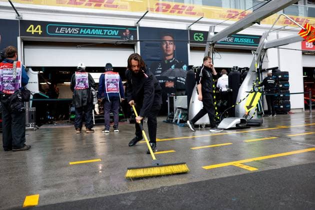 Rain in the pit lane, F1 Grand Prix of Canada at Circuit Gilles-Villeneuve on June 17, 2023 in Montreal, Canada. (Photo by HOCH ZWEI) Montreal Canada