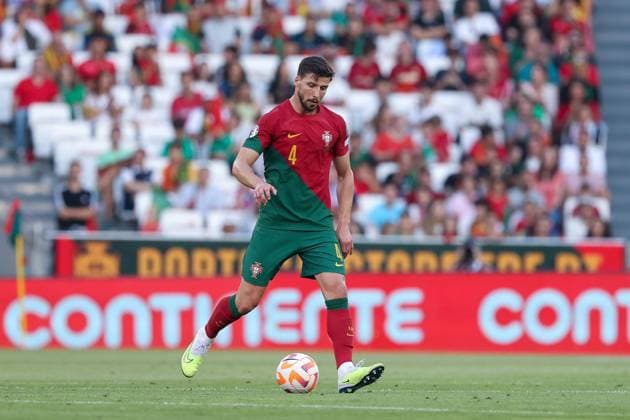 Portugal, Lisboa, 17.06.2023 UEFA EURO, EM, Europameisterschaft,Fussball 2024 Qualifiers Group J Portugal - Bosnia and Herzegovina v.l., Ruben Dias (Portugal), FREISTELLER Copyright: JoaquimxFerreira
