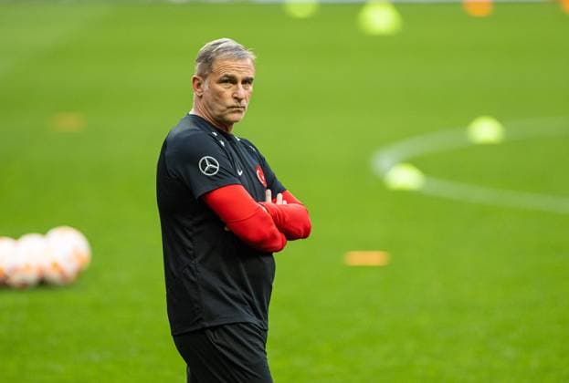 Football - UEFA EURO, EM, Europameisterschaft,Fussball 2024 Qualifying - Group D - Turkey v Wales - MD-1 SAMSUN, TURKEY - Sunday, June 18, 2023: Turkey s head coach Stefan Kuntz during a training session at the Samsun 19 MayÄ±s Stadium ahead of the UEFA Euro 2024 Qualifying Group D match between Turkey and Wales. SAMSUN Samsun 19 MayÄ±s Stadium SAMSUN PROVINCE TURKEY  Copyright: xDavidxRawcliffex P2023-06-18-Turkey_Wales_MD-1-89