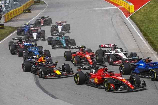 Start of the race, 16 LECLERC Charles (mco), Scuderia Ferrari SF-23, action during the Formula 1 Pirelli Grand Prix du Canada, 8th round of the 2023 Formula One World Championship, WM, Weltmeisterschaft from June 16 to 18, 2023 on the Circuit Gilles Villeneuve, in MontrÃ al, Canada - F1 - CANADIAN GRAND PRIX 2023 - RACE DPPI Panoramic  02623004_JDE_079