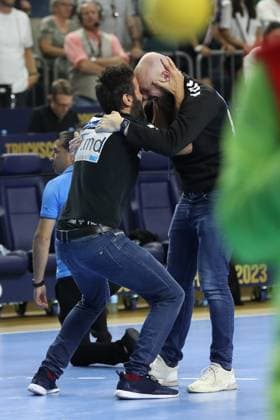 18.06.2023, xgox, Handball - EHF Champions League - Finale, SC Magdeburg - Barlinek Industria Kielce v.l. Bennet Wiegert (Magdeburg, Trainer), Yves Grafenhorst (Magdeburg, Co-Trainer) Jubel ueber den Sieg, Jubel nach Spielende Koeln