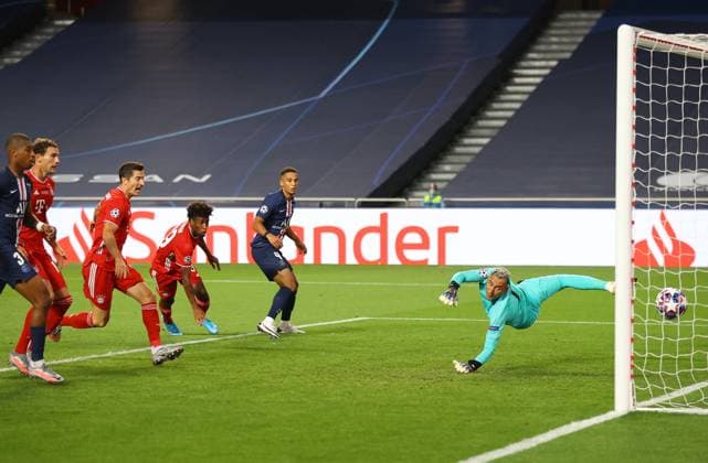 UEFA - Bayern Munich wins Champions League - Lisbon Handout. Editorial Use Only. Kingsley Coman of FC Bayern Munich scores his team s first goal during the UEFA Champions League Final match between Paris Saint-Germain and Bayern Munich at Estadio do Lisboa e Benfica on August 23, 2020 in Lisbon, Portugal. Photo by Julian Finney UEFA via ABACAPRESS.COM Lisbon Lisboa Portugal  Copyright: xABACAx 739632_009 ABACAx 739632_009