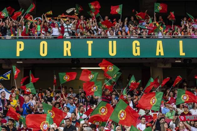 June 17, 2023, Lisbon, Portugal: Portugal fans seen holding flags and scarves during the Euro 2024 qualifying match between Portugal and Bosnia Herzegovina at Estadio da Luz Stadium.. Final score; Portugal 3:0 Bosnia Herzegovina. Lisbon Portugal - ZUMAs197 20230617_zaa_s197_373 Copyright: xHugoxAmaralx