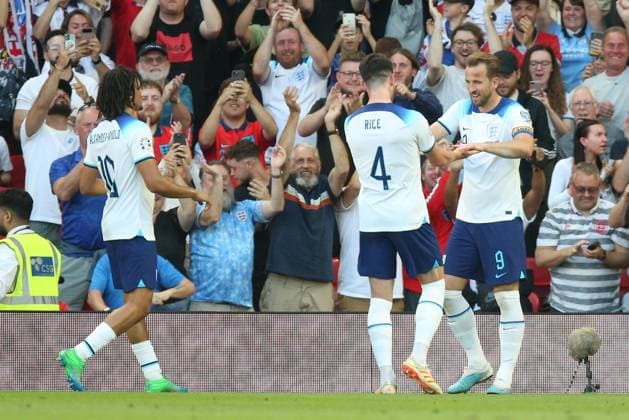 England v North Macedonia: Group C - UEFA EURO, EM, Europameisterschaft,Fussball 2024 Qualifying Round Harry Kane of England and Declan Rice of England celebrate 1st goal during the UEFA EURO 2024 Qualifying Round Group C match between England and North Macedonia at Old Trafford on June 19, 2023 in Manchester, England. Manchester Old Trafford Manchester England Copyright: xNigelxFrench Sportsphoto APLx 13950551