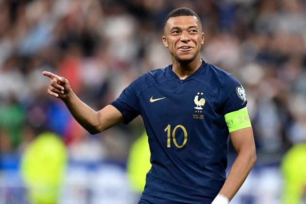 France v Greece: Group B - UEFA EURO, EM, Europameisterschaft,Fussball 2024 Qualifying Round Kylian Mbappe of France pointing and laughing during the UEFA EURO 2024 Qualifying Round Group B match between France and Greece at Stade de France on June 19, 2023 in Paris, France. Paris Stade de France France France Copyright: xRichardxSellers Sportsphoto APLx 13950634