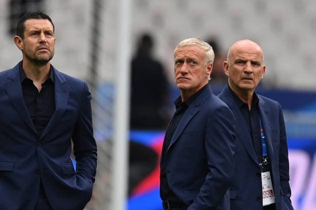 France v Greece: Group B - UEFA EURO, EM, Europameisterschaft,Fussball 2024 Qualifying Round Franck Raviot, French football coach, Didier Deschamps, Head Coach of France and Guy Stephan Assistant Coach of France before the UEFA EURO 2024 Qualifying Round Group B match between France and Greece at Stade de France on June 19, 2023 in Paris, France. Paris Stade de France France France Copyright: xRichardxSellers Sportsphoto APLx 13950642