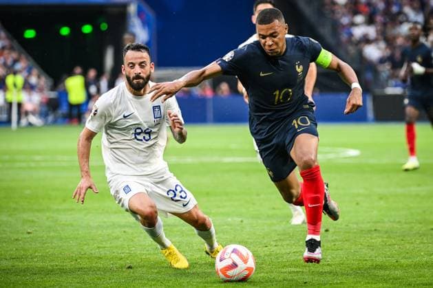 June 19, 2023, Saint-Denis, France, France: Manolis SIOPIS of Greece and Kylian MBAPPE of France during the UEFA EURO, EM, Europameisterschaft,Fussball 2024 European Qualifiers Group B match between France and Greece at Stade de France on June 19, 2023 in Saint-Denis near Paris, France. Saint-Denis France - ZUMAm308 20230619_zsp_m308_010 Copyright: xMatthieuxMirvillex