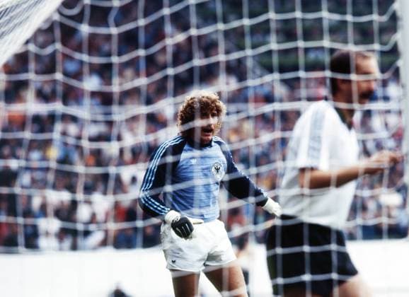 20.06.82 Deutschland - Chile Spanien, Gijon, 20.06.1982, Fussball, FIFA WM 1982 in Spanien, Deutschland - Chile (4:1): Harald Toni Schumacher (Deutschland). *** 20 06 82 Germany Chile Spain, Gijon, 20 06 1982, Football, FIFA World Cup 1982 in Spain, Germany Chile 4 1 Harald Toni Schumacher Germany