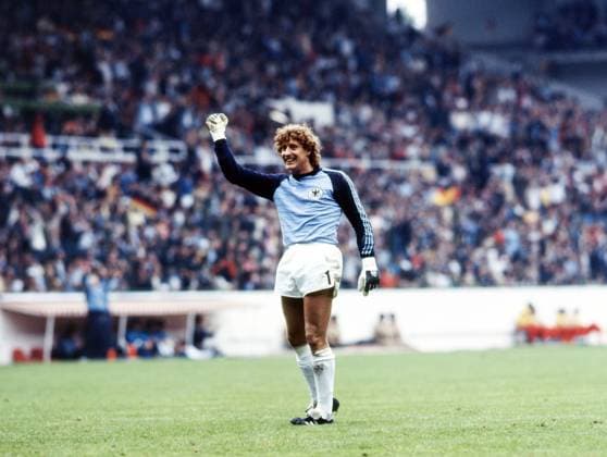 20.06.82 Deutschland - Chile Spanien, Gijon, 20.06.1982, Fussball, FIFA WM 1982 in Spanien, Deutschland - Chile (4:1): Harald Toni Schumacher (Deutschland). *** 20 06 82 Germany Chile Spain, Gijon, 20 06 1982, Football, FIFA World Cup 1982 in Spain, Germany Chile 4 1 Harald Toni Schumacher Germany