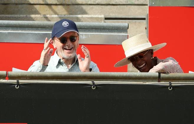 Sport Bilder des Tages Marius Müller-Westernhagen und Ehefrau Indiwe Suttle unter den Zuschauern, Centre Court auf der Tennisanlage des LTTC Rot Weiss e.V. Steffi Graf Stadion Tennis bett1 open WTA, Tennis Damen 500 Turnier auf Rasen Damen Saison 2022 2023 21.06.2023