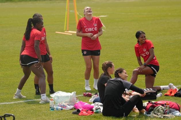 June 21, 2023, TORONTO, ON, CAN: Members of Canada Women s Soccer Squad share a joke as they train in Toronto, Wednesday, June 21, 2023, before their departure to the Women s World Cup. Canada News - June 21, 2023  - ZUMAc35_ 20230621_zaf_c35_046 Copyright: xChrisxYoungx