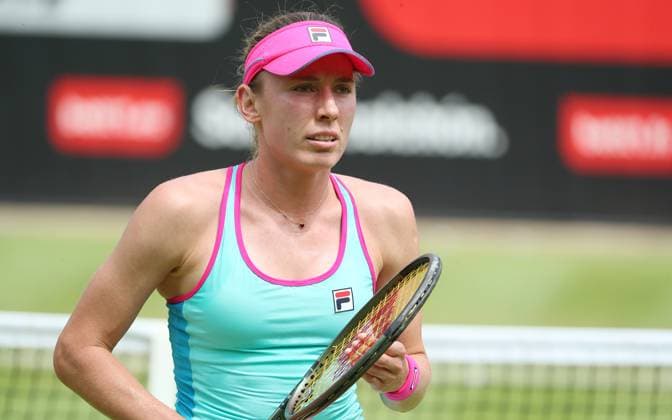 Ekaterina Alexandrova (RUS), Centre Court auf der Tennisanlage des LTTC Rot Weiss e.V. Steffi Graf Stadion Tennis bett1 open WTA, Tennis Damen 500 Turnier auf Rasen Damen Saison 2022 2023 22.06.2023