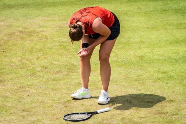 Bett1 Open WTA, Tennis Damen 500. Berlin, 22.06.2023 Jule Niemeier (Deutschland) faellt waehrend des Spiels und verletzt sich Bett1 Open WTA 500. Steffi Graf Stadion, Rot-Weiss Tennis Club, Berlin, 22.06.2023 Bett1Open Copyright: xBEAUTIFULxSPORTS LucianoxLimax
