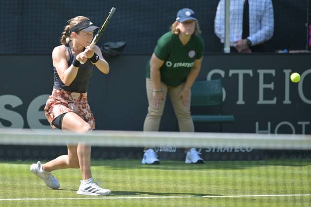24.06.2023, xbrx, Tennis Bad Homburg Open WTA, Tennis Damen 250, emspor, v.l. Volynets, Katie (USA), spielt den Ball, fokussiert, konzentriert Bad Homburg